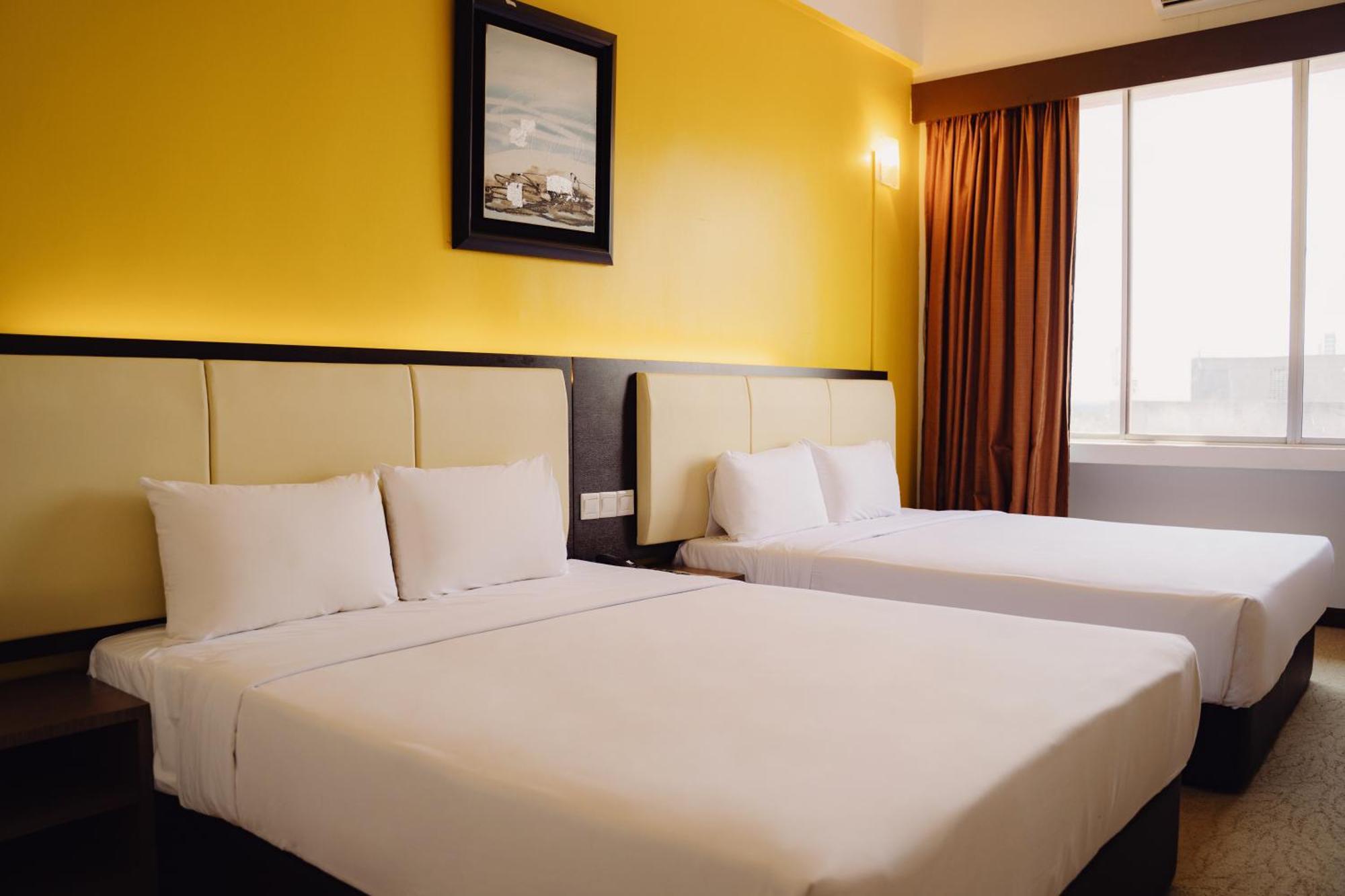 Sentral @ Centre Hotel 3*
